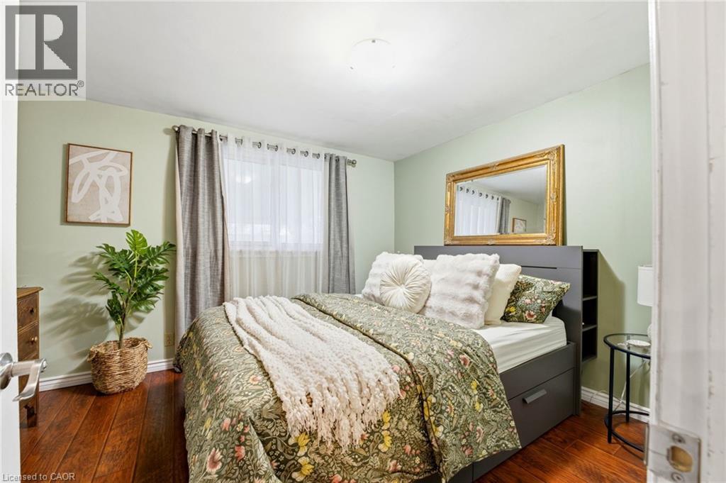 547 COCHRANE Road - 10