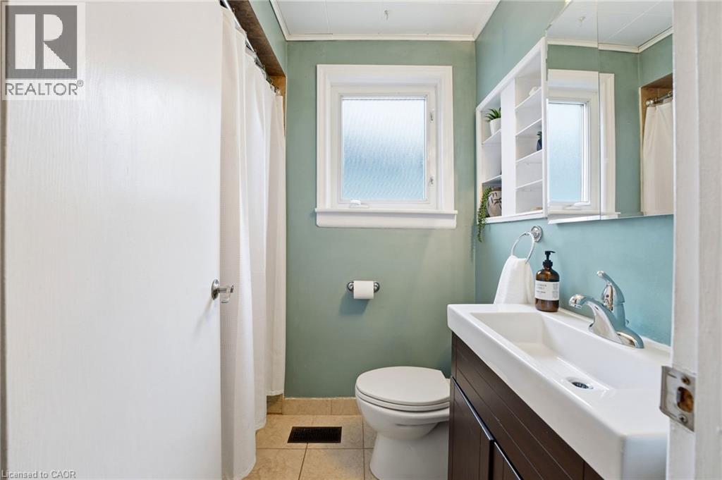 547 COCHRANE Road - 12