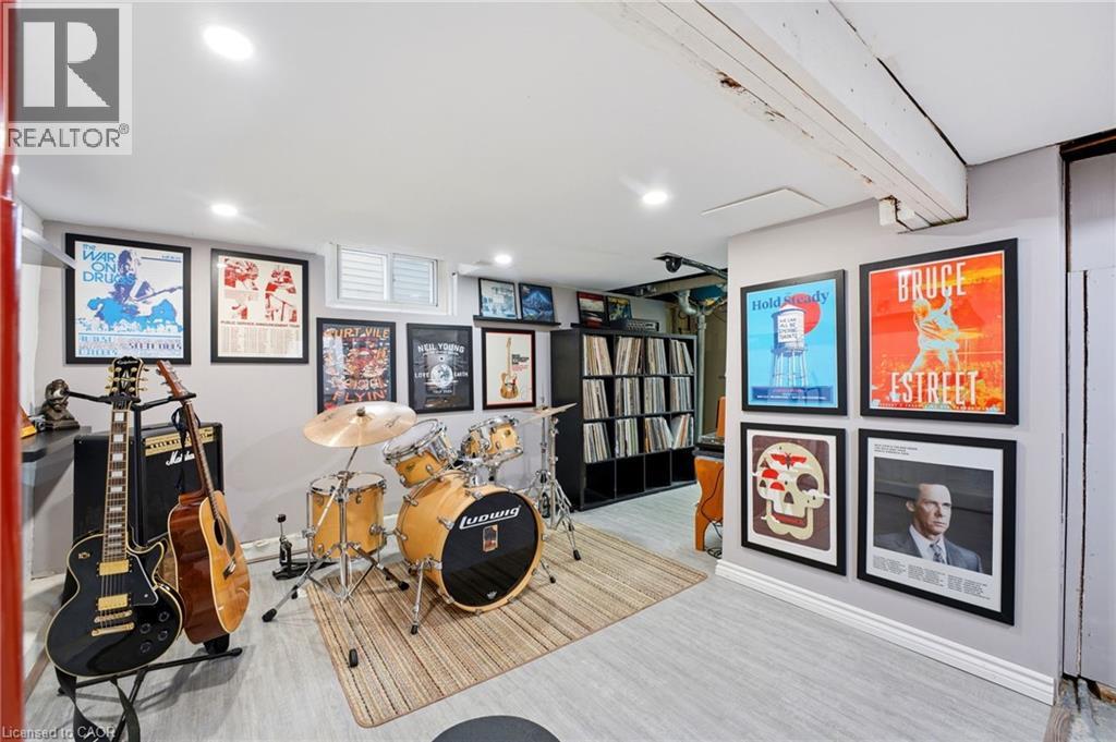 547 COCHRANE Road - 17