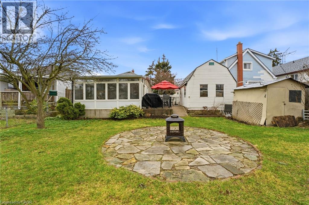 547 COCHRANE Road - 21