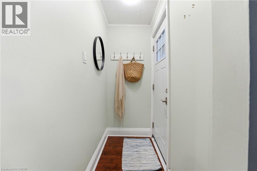 547 COCHRANE Road - 3