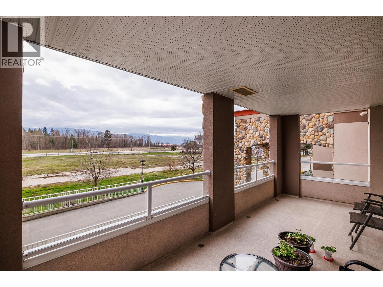 204 1967 Underhill Street, Kelowna