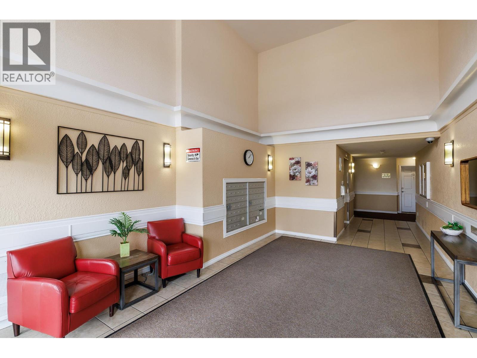 204 1967 Underhill Street, Kelowna