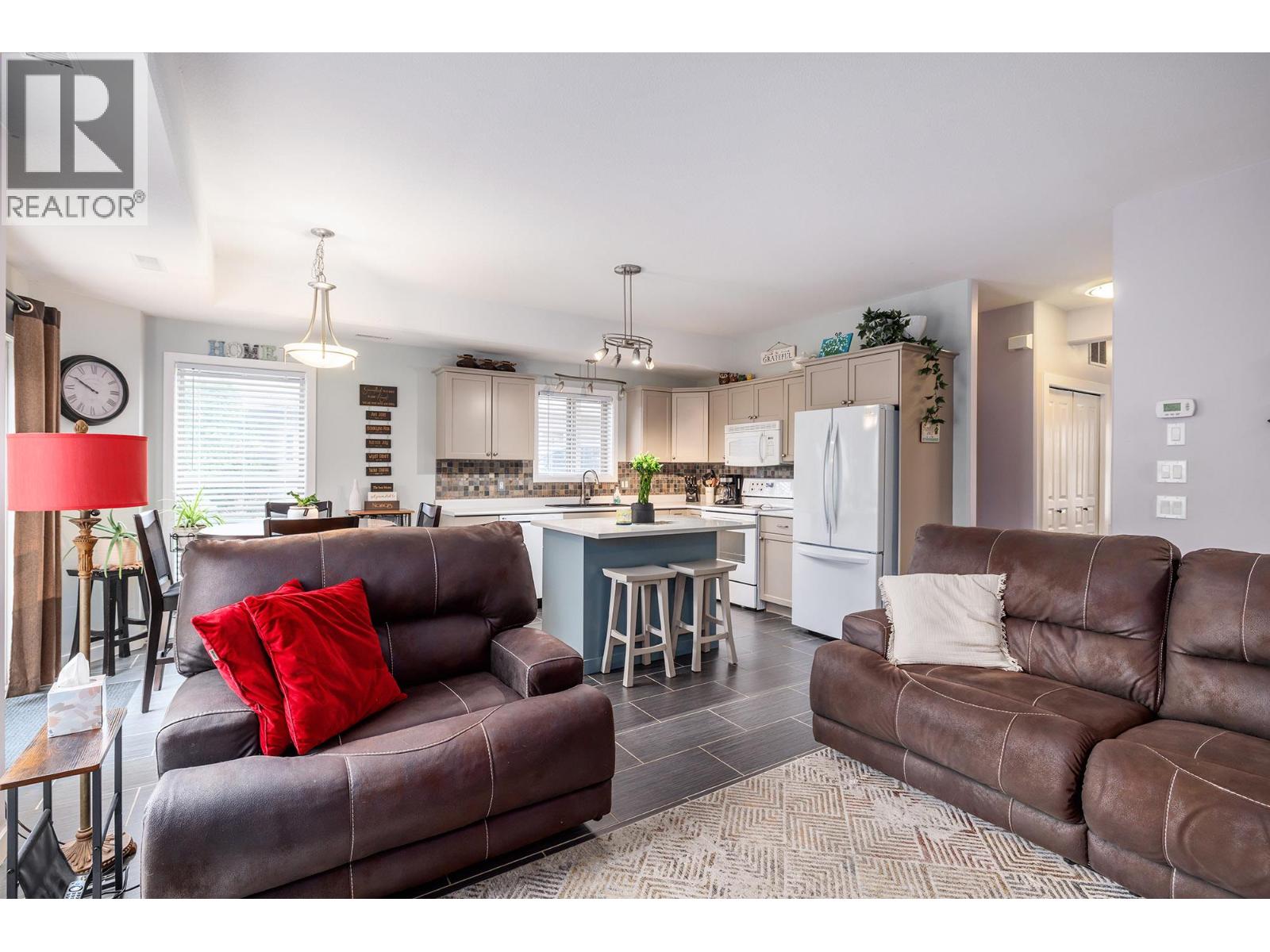 9 3339 Clement Road, Lake Country