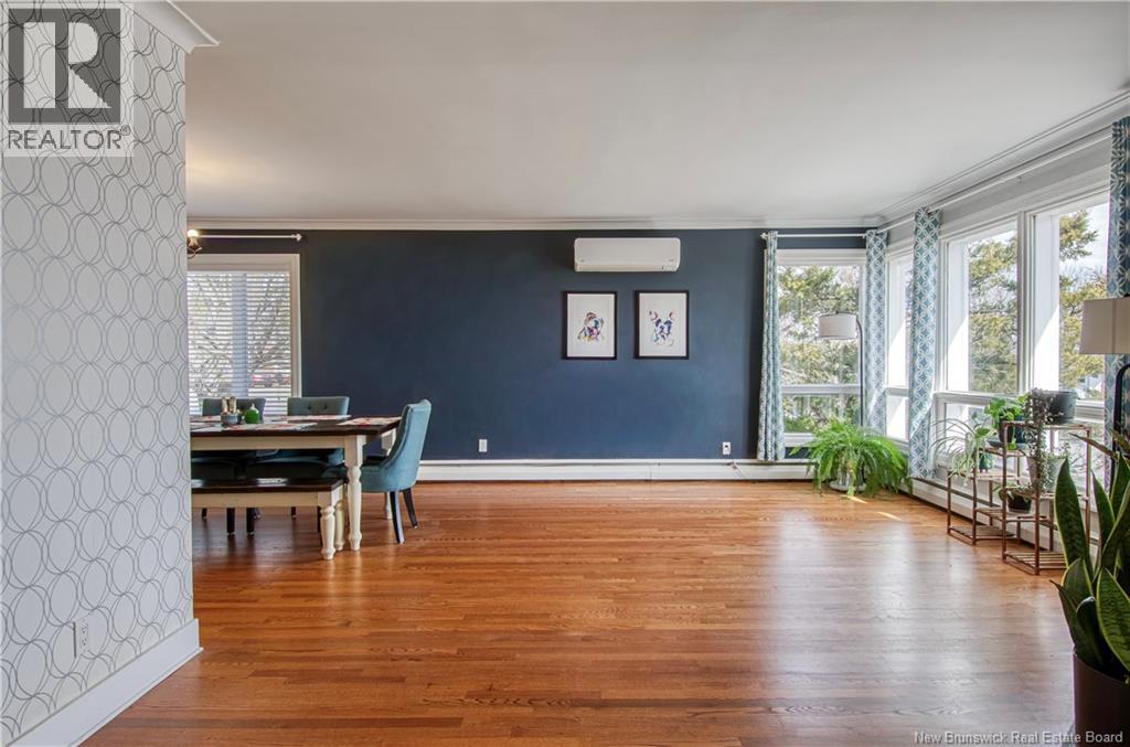461 Ridge Row - 11