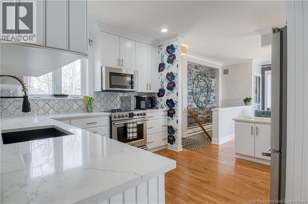 461 Ridge Row - 14