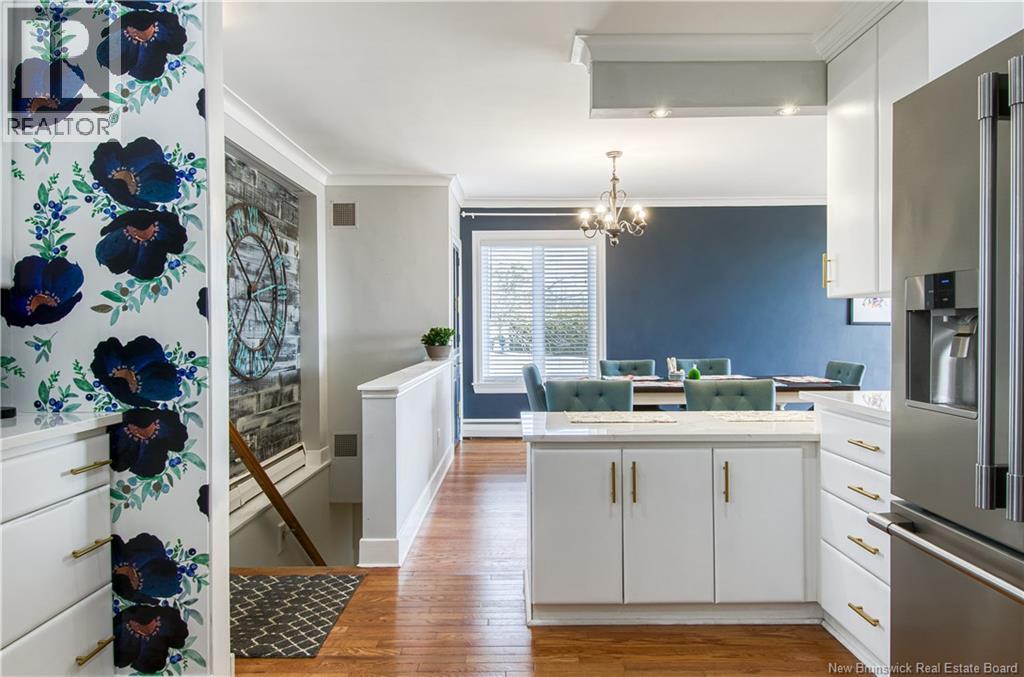 461 Ridge Row - 16