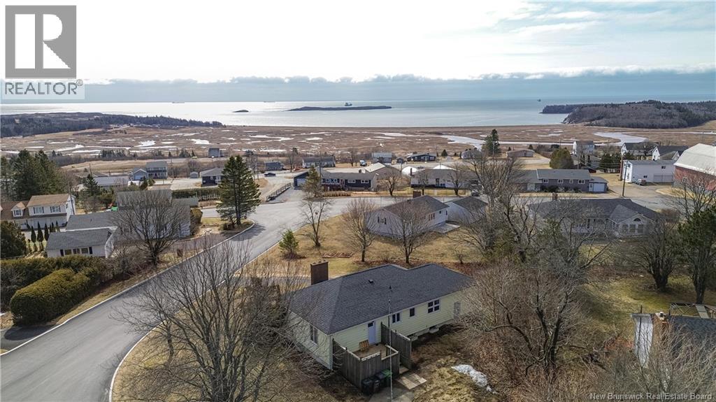 461 Ridge Row - Image 2