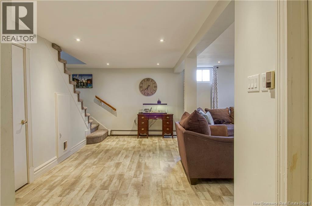 461 Ridge Row - 29