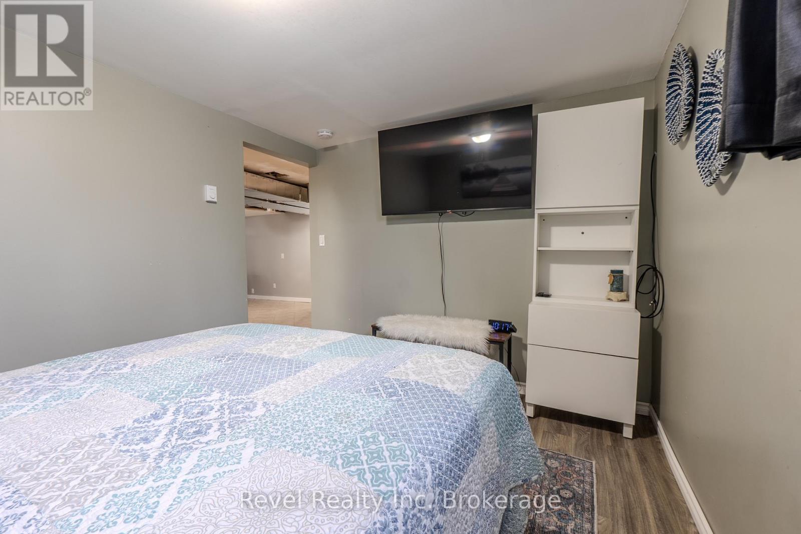 Basement bedroom 4