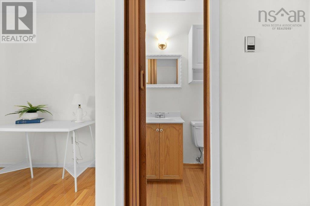 Property 33 of 48 of 11 Robina Drive