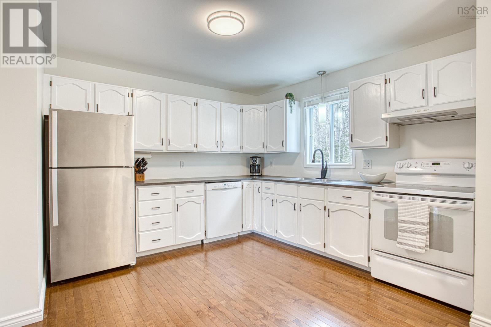 Property 11 of 32 of 22 Sprucevale Drive