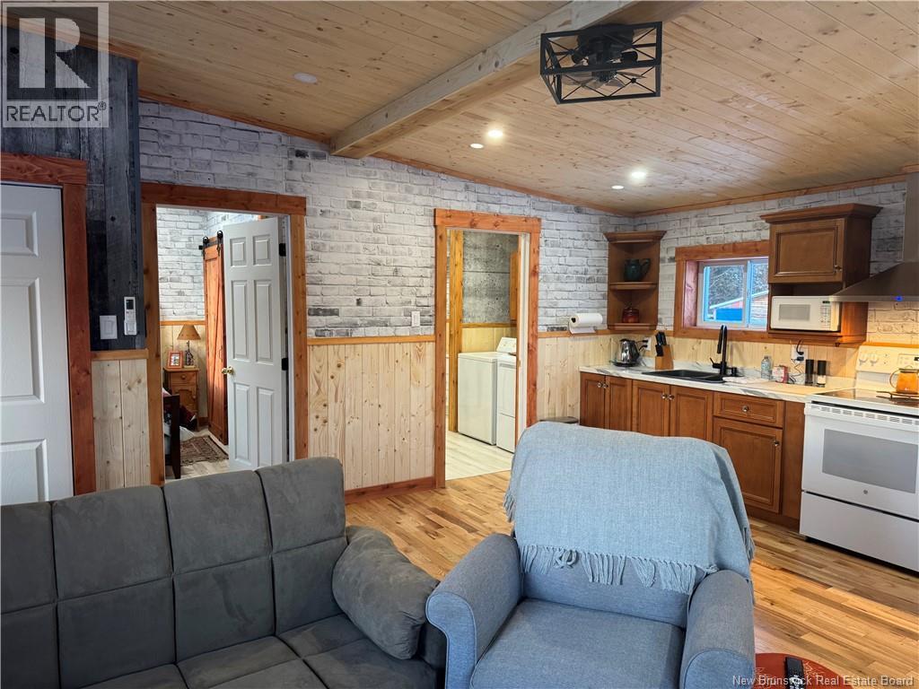 64 Baseline Road - Image 18
