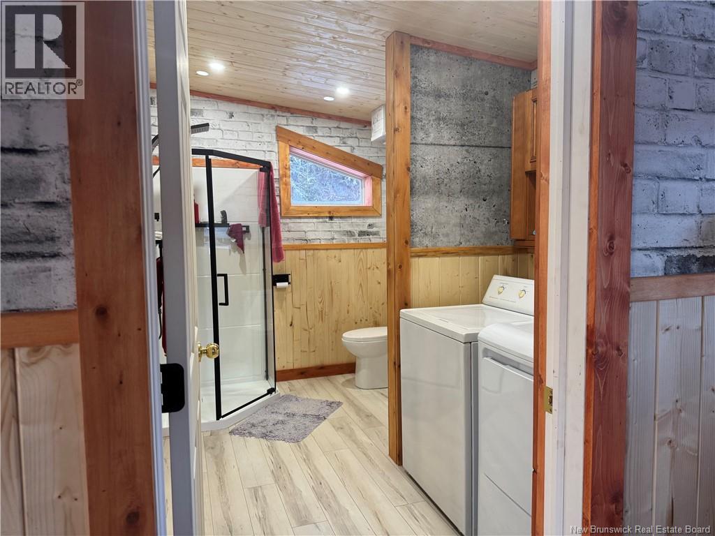 64 Baseline Road - Image 23