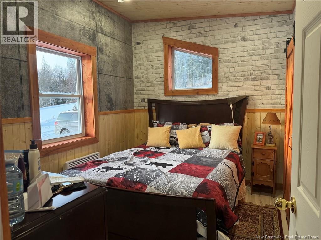 64 Baseline Road - Image 27