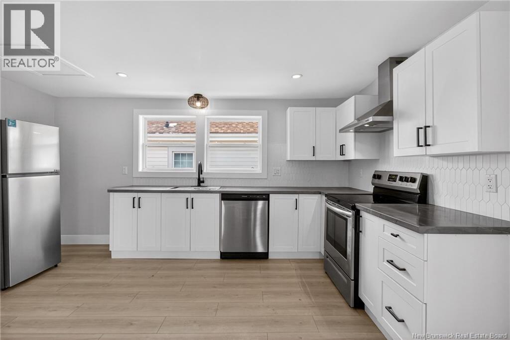 6 Kenmore Drive - 14