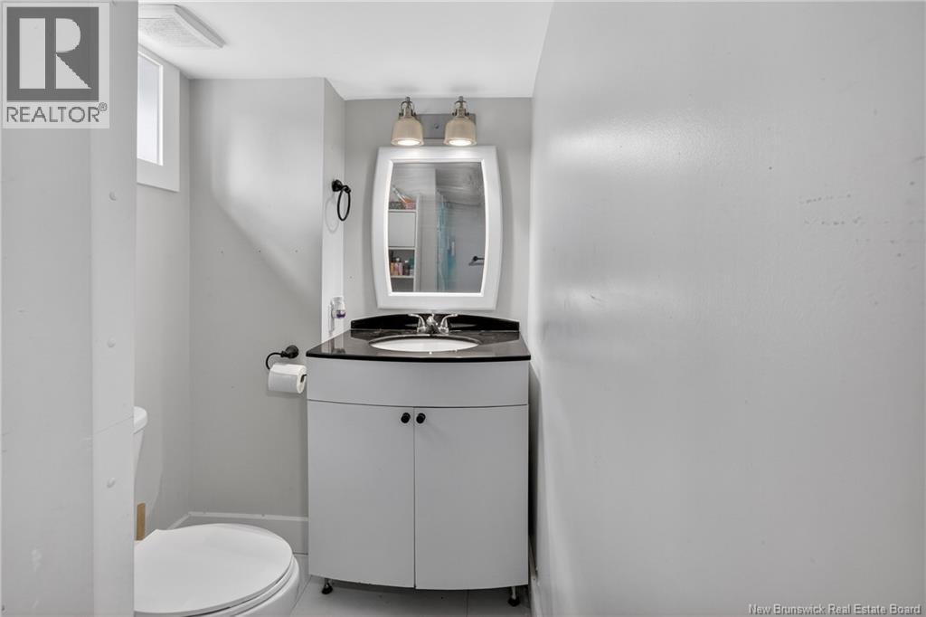 6 Kenmore Drive - 39