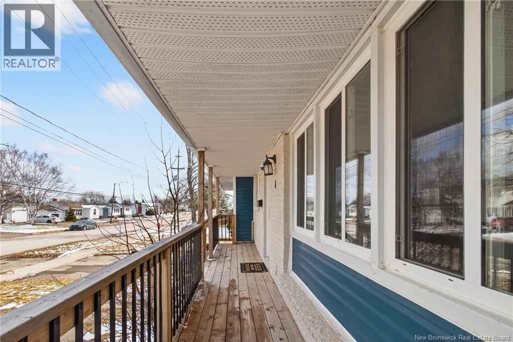 6 Kenmore Drive - 6