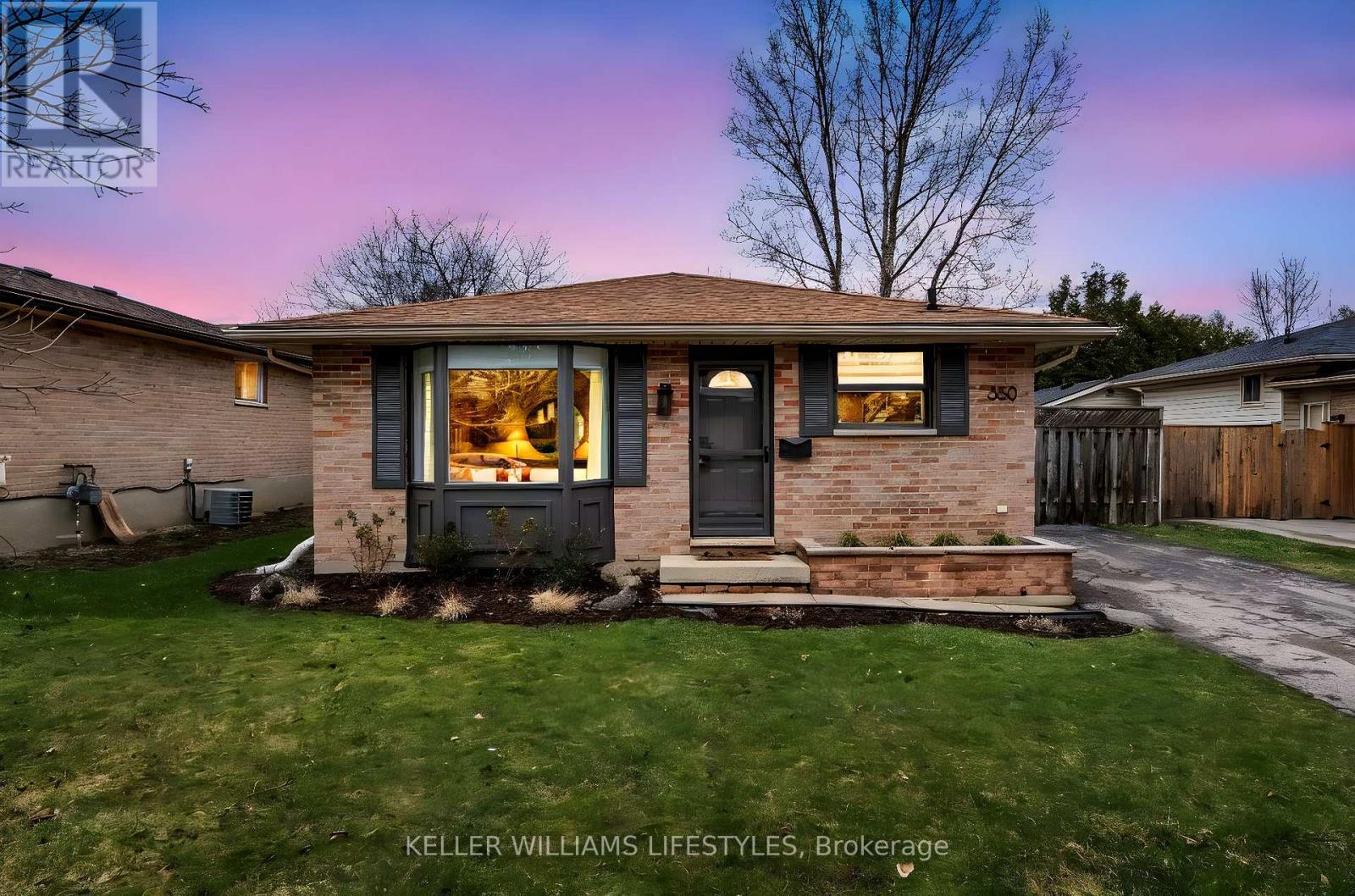 350 HIGHVIEW CRESCENT - 1