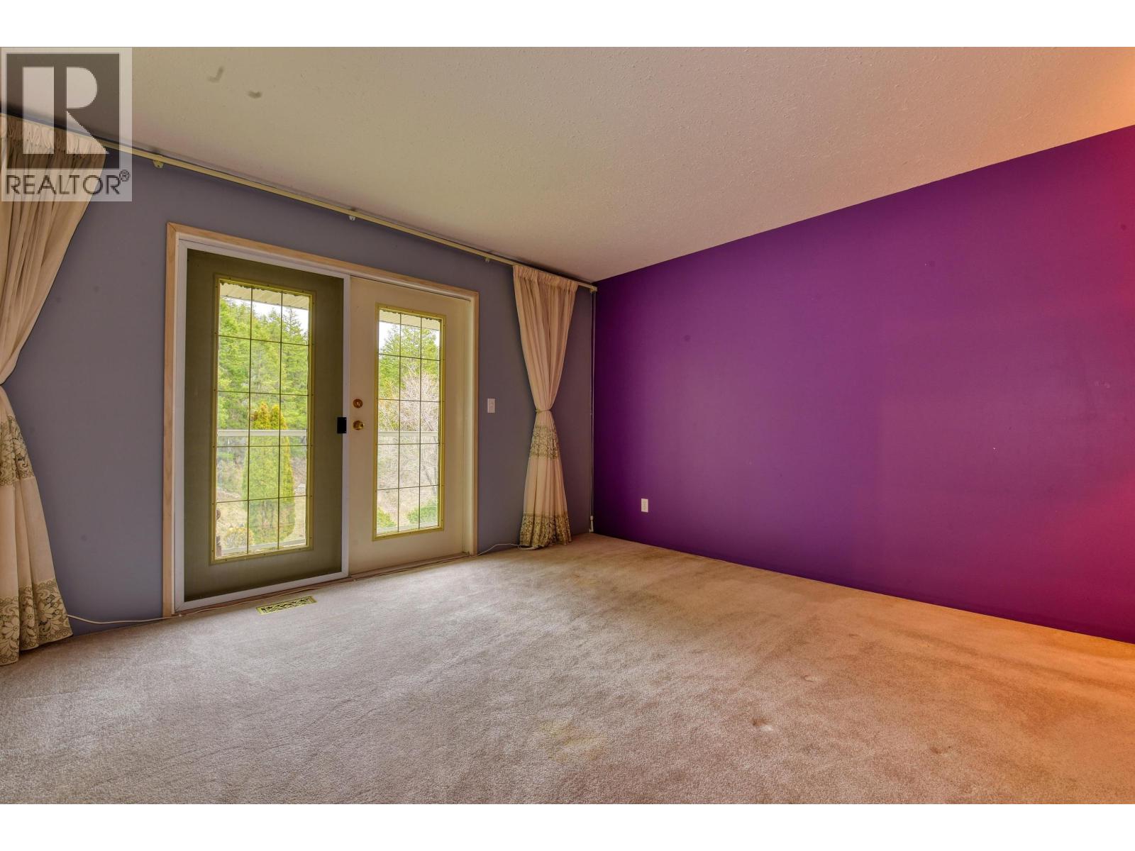 311 LEXINGTON ROAD - 11