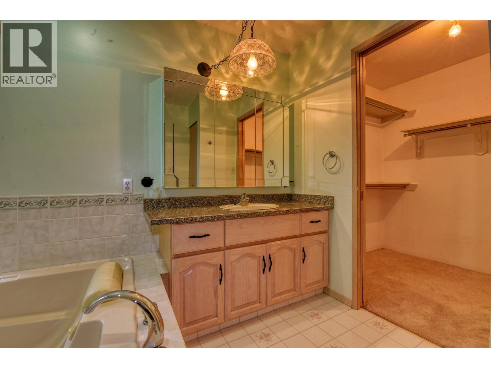 311 LEXINGTON ROAD - 13