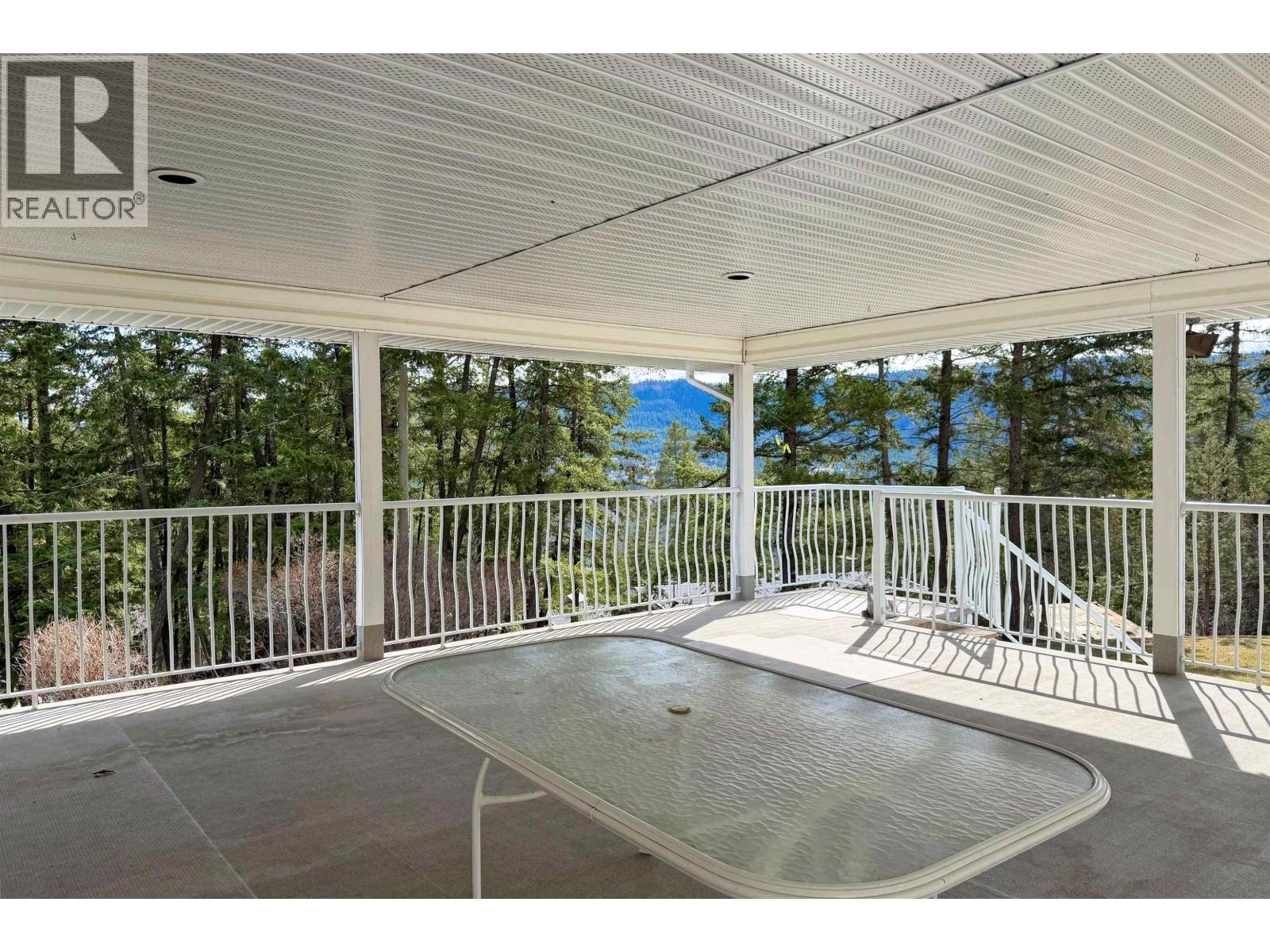 311 LEXINGTON ROAD - 25