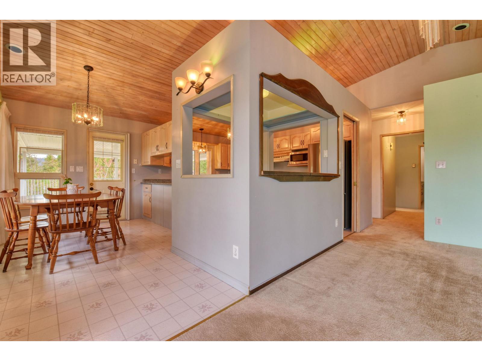 311 LEXINGTON ROAD - 4