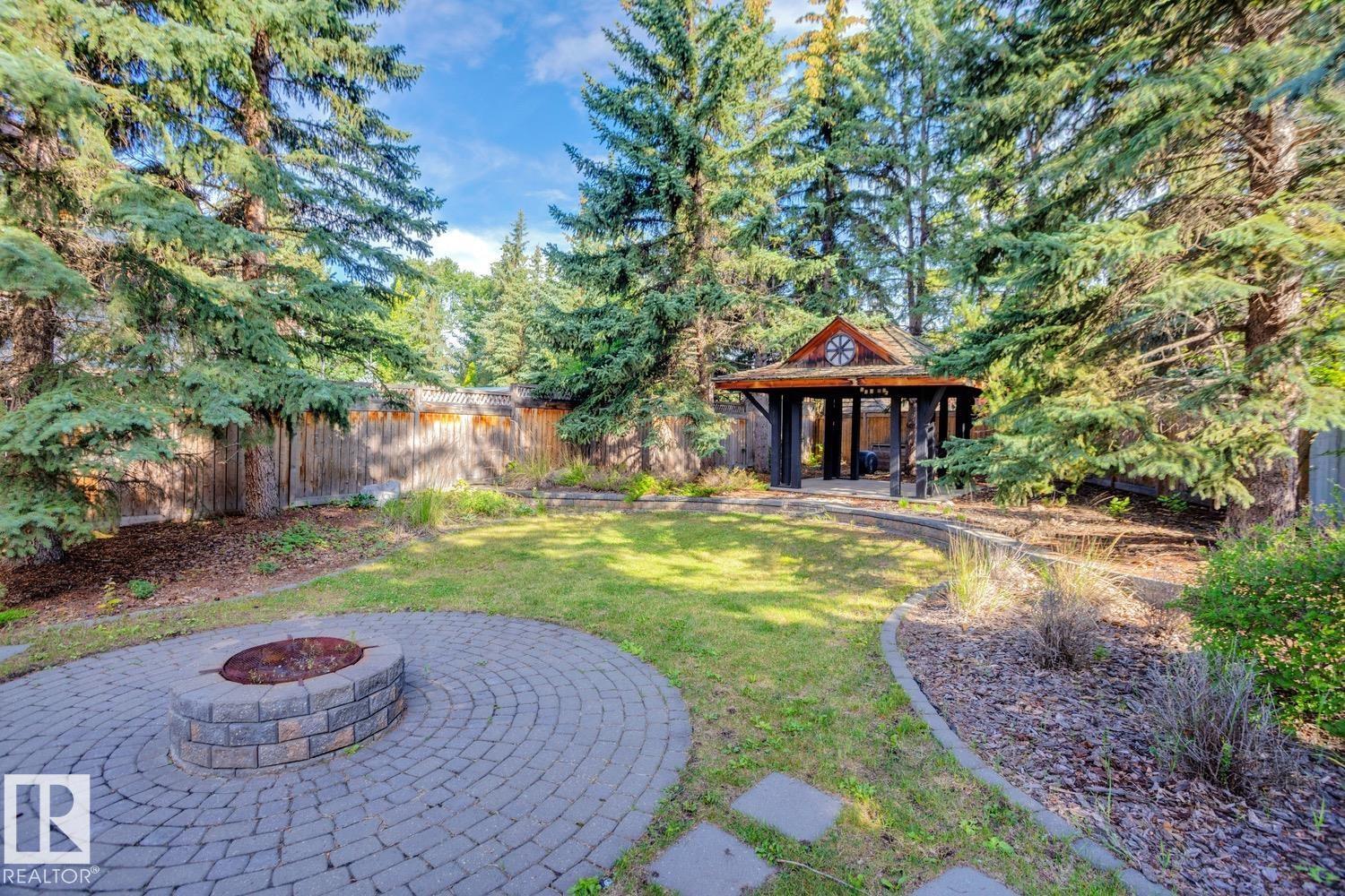 239 WAKINA DR NW, Edmonton