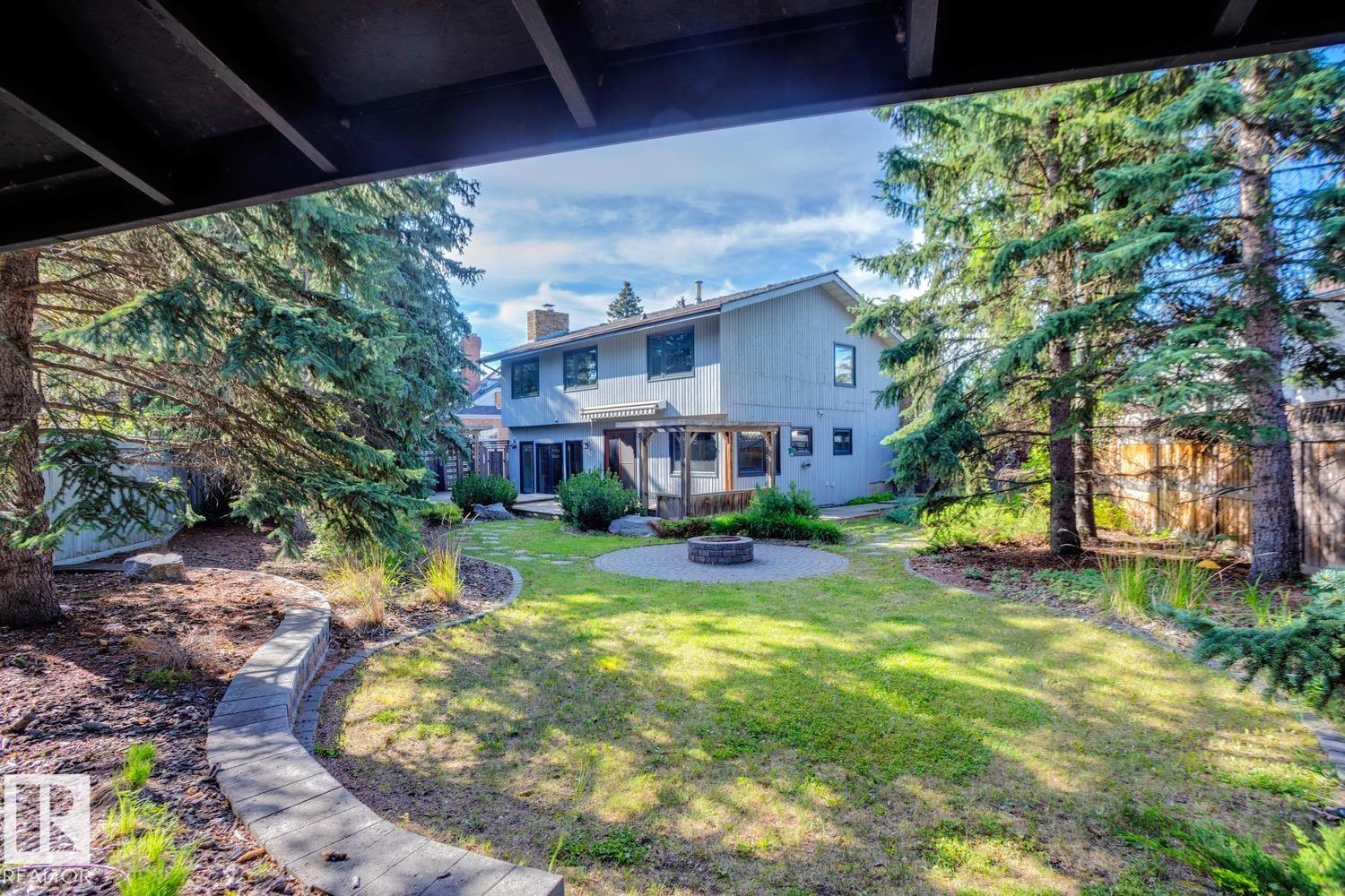 239 WAKINA DR NW, Edmonton