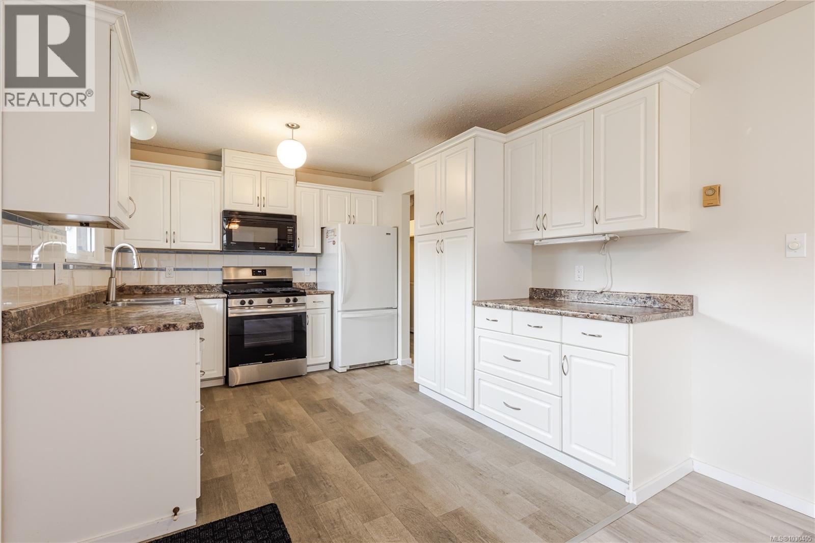 2686 CAMCREST DR - 11