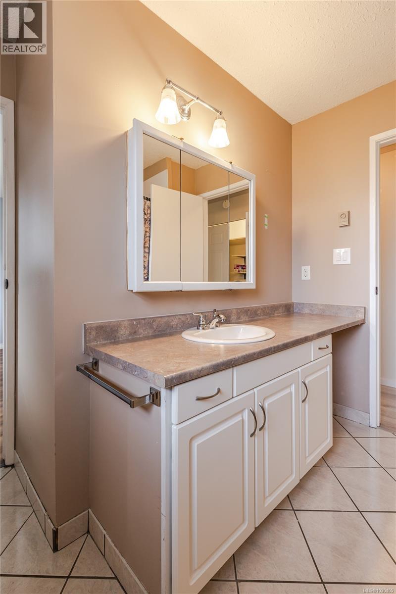 2686 CAMCREST DR - 18