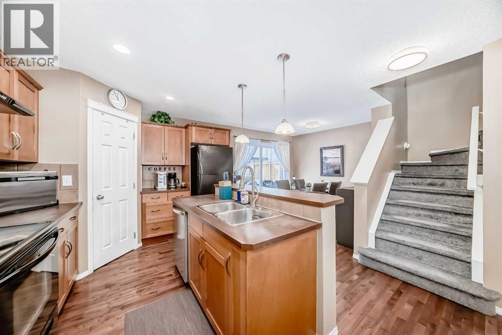 Single Family House for Sale in  Country Village Lane NE Country Hills Village Calgary 