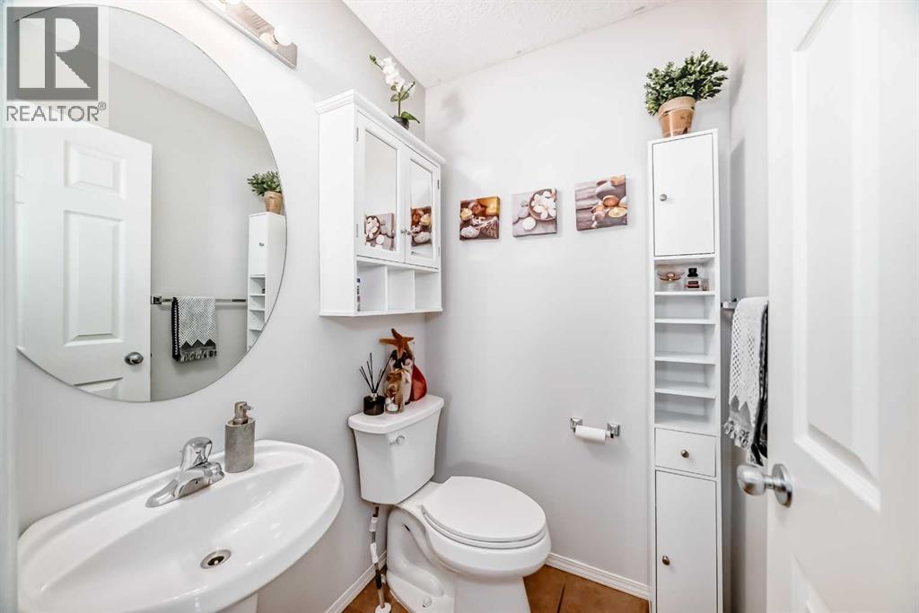 Single Family House for Sale in  Country Village Lane NE Country Hills Village Calgary 