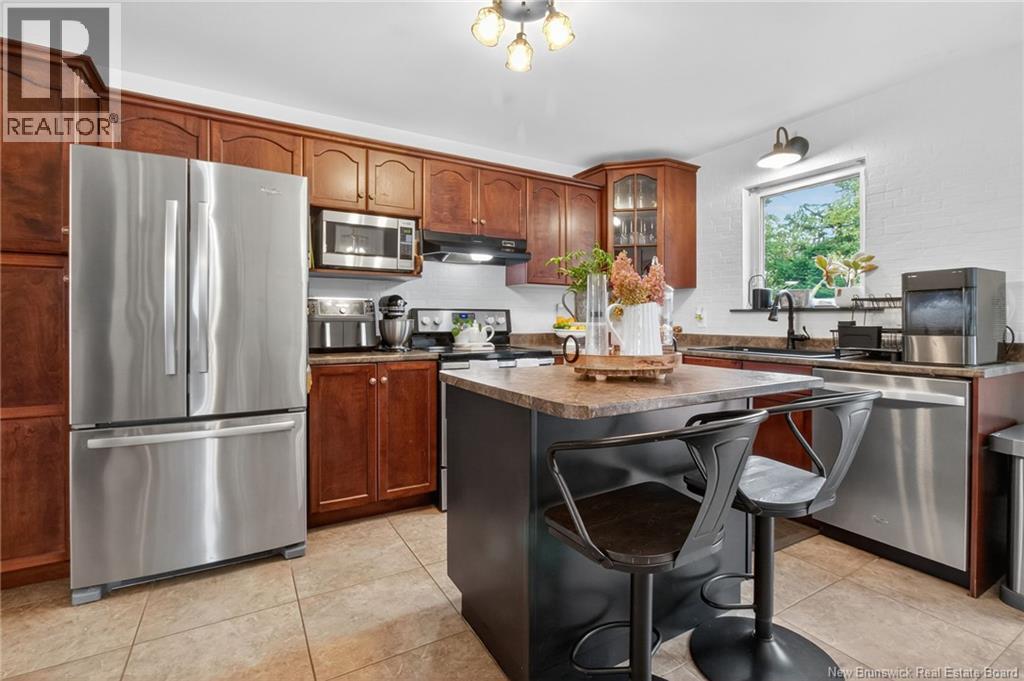 482 TWIN OAKS DRIVE - 17