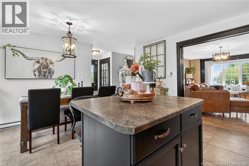 482 TWIN OAKS DRIVE - 19