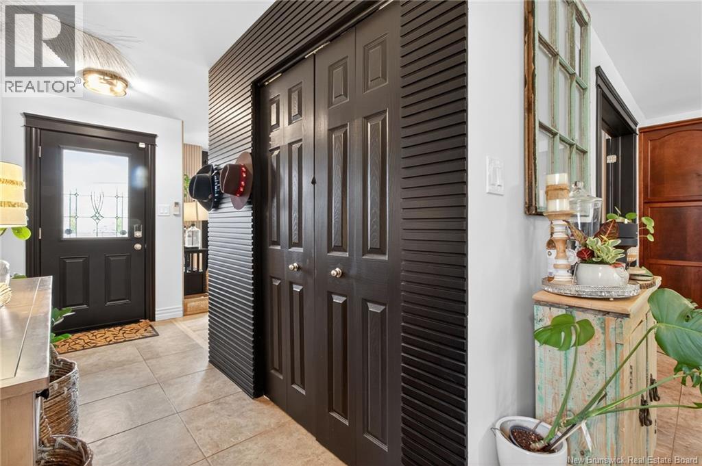 482 TWIN OAKS DRIVE - 23