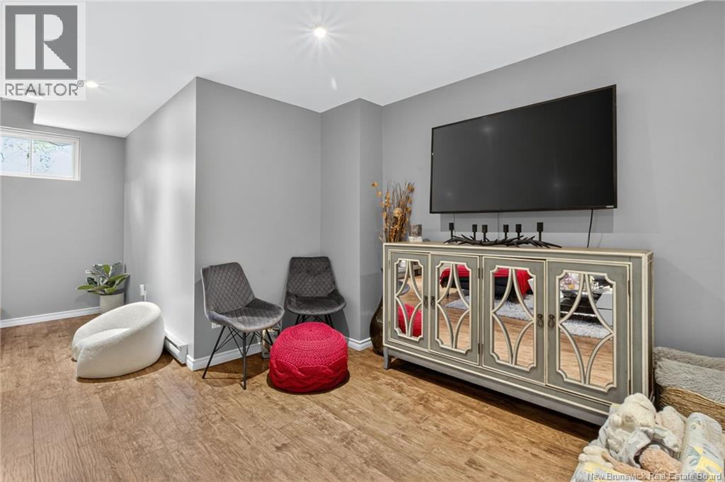 482 TWIN OAKS DRIVE - 31