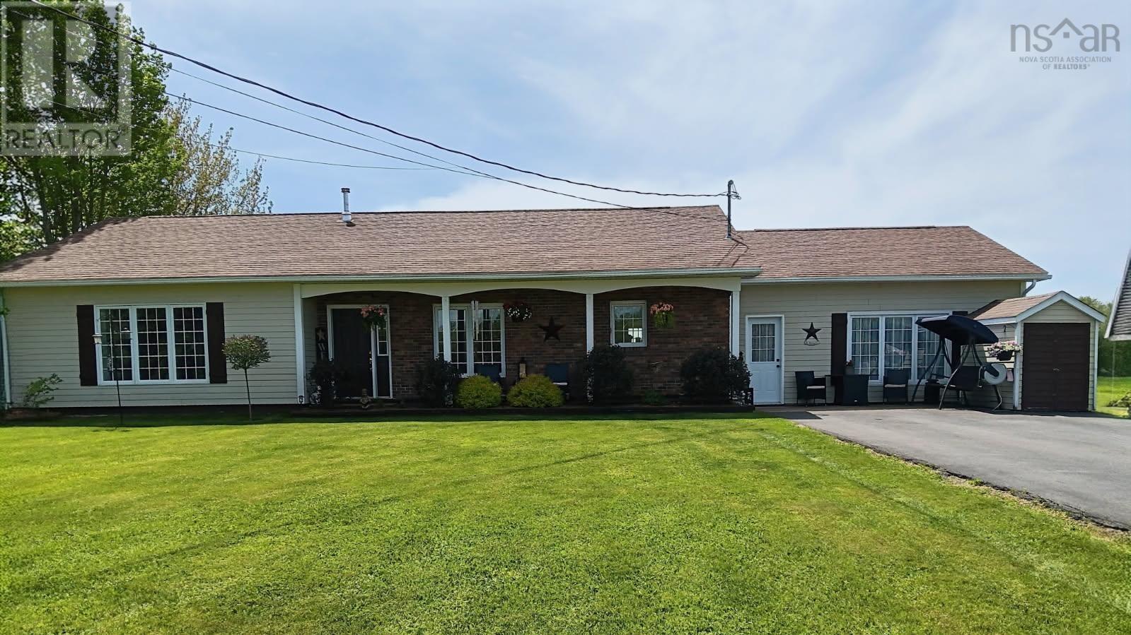 Property photo of 885 Thompson Road