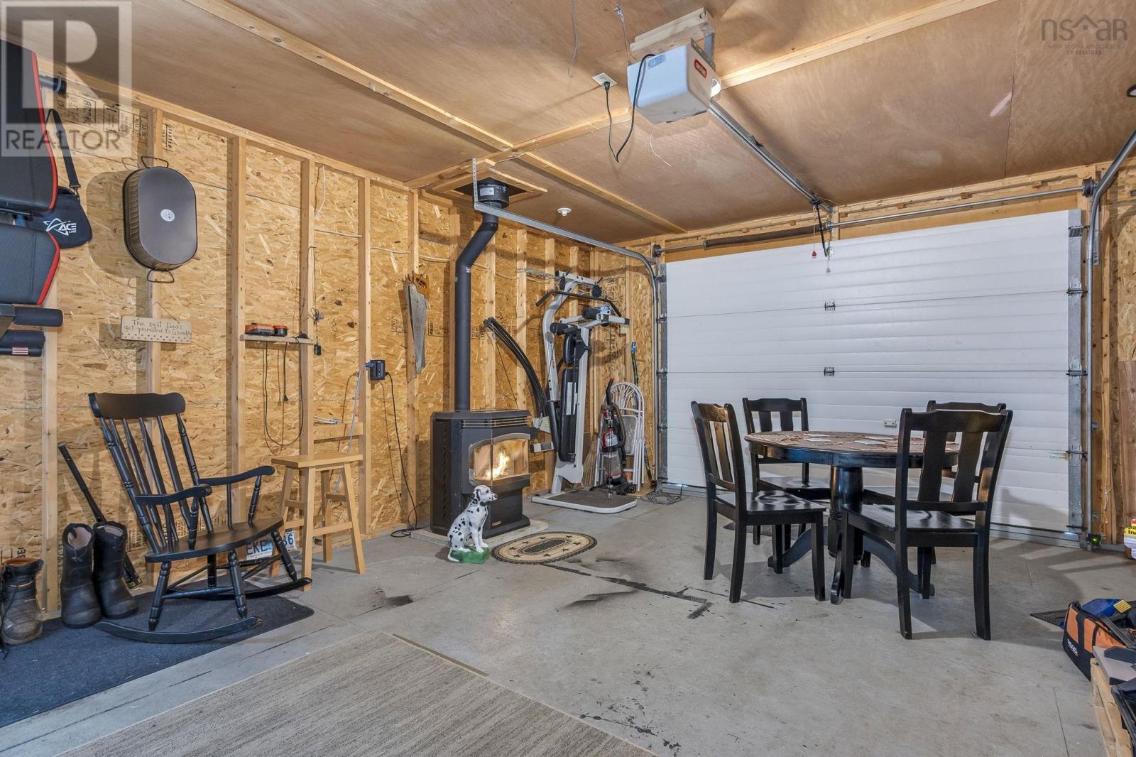 Property 41 of 51 of 885 Thompson Road