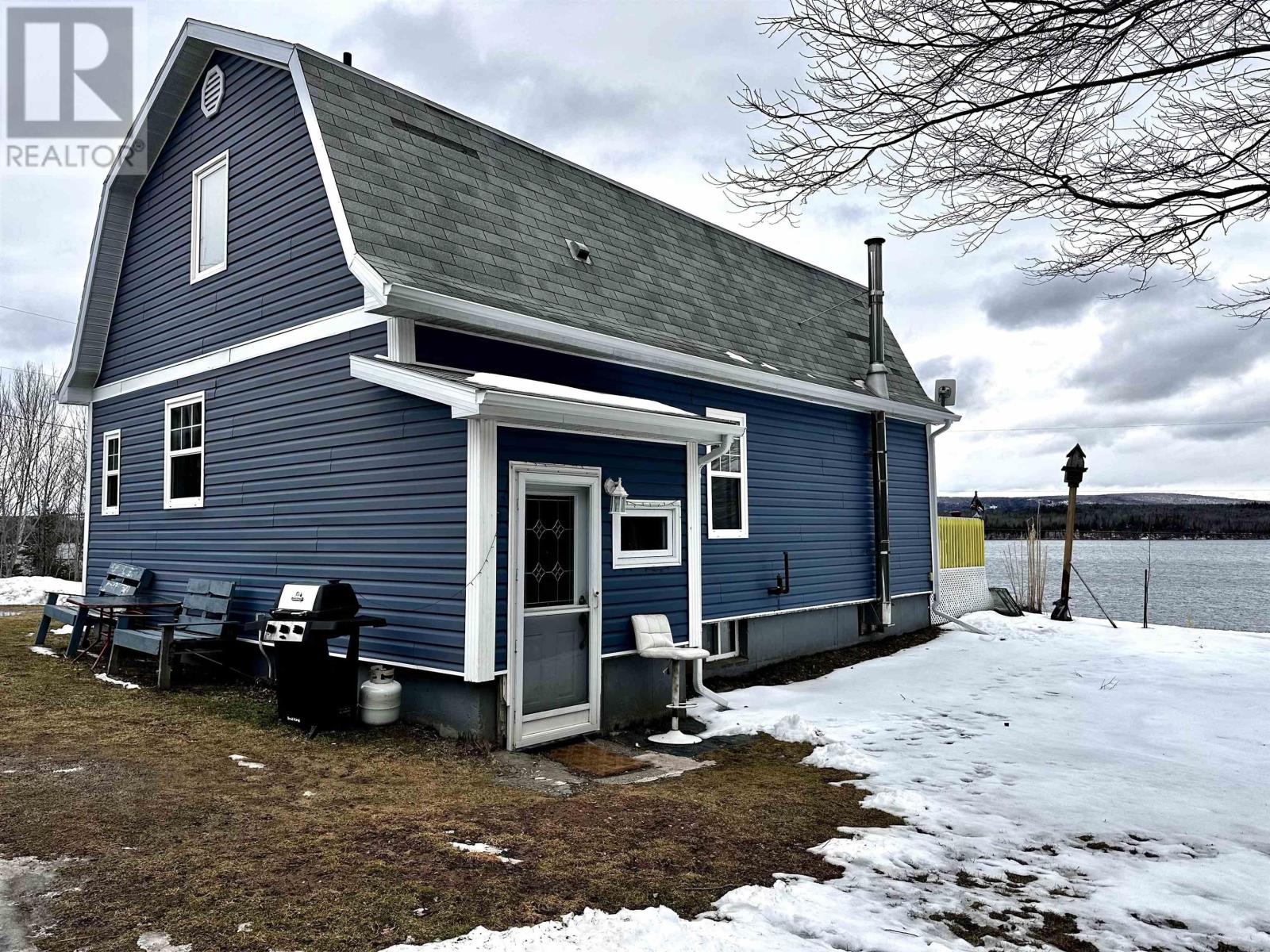 Property 10 of 49 of 8872 Kempt Head Road