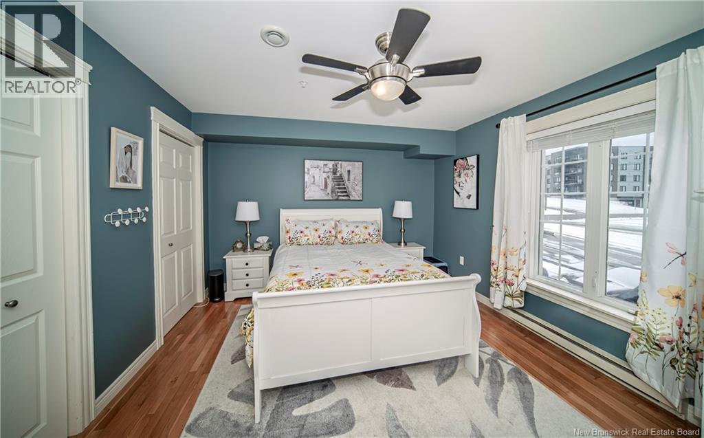 #11 35 Lian Street - 16