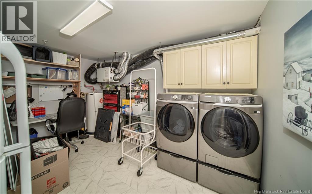 #11 35 Lian Street - 21