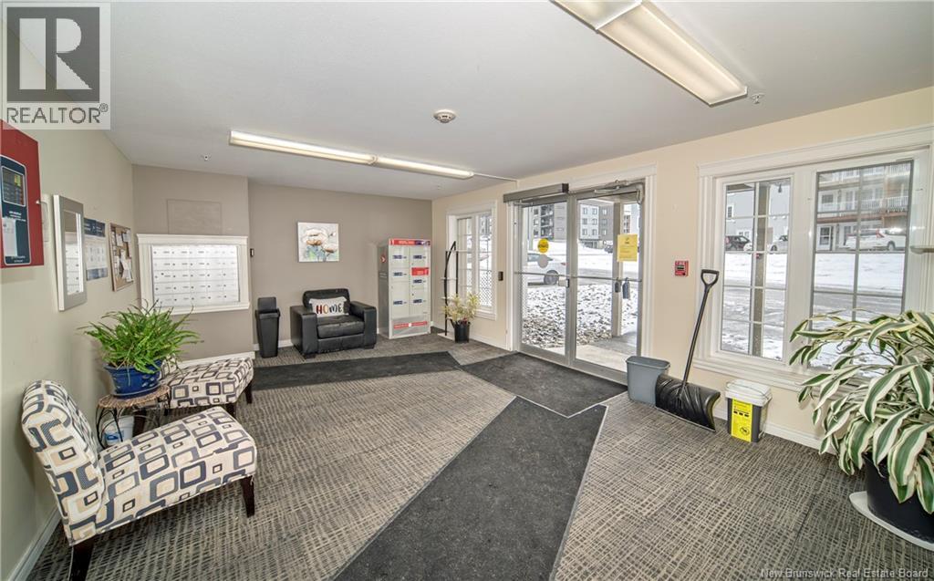 #11 35 Lian Street - 22