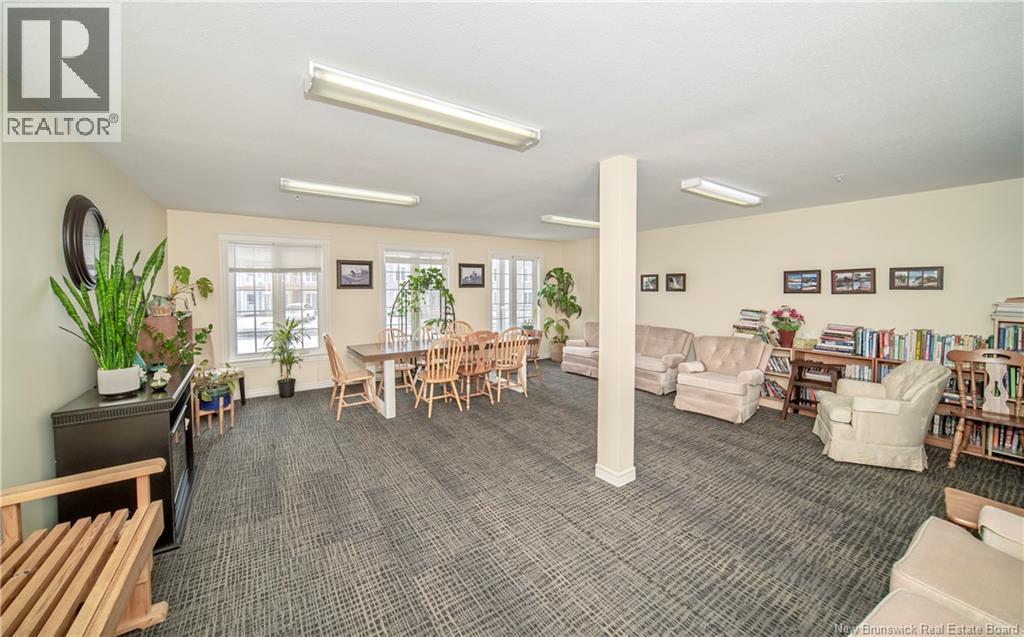 #11 35 Lian Street - 24