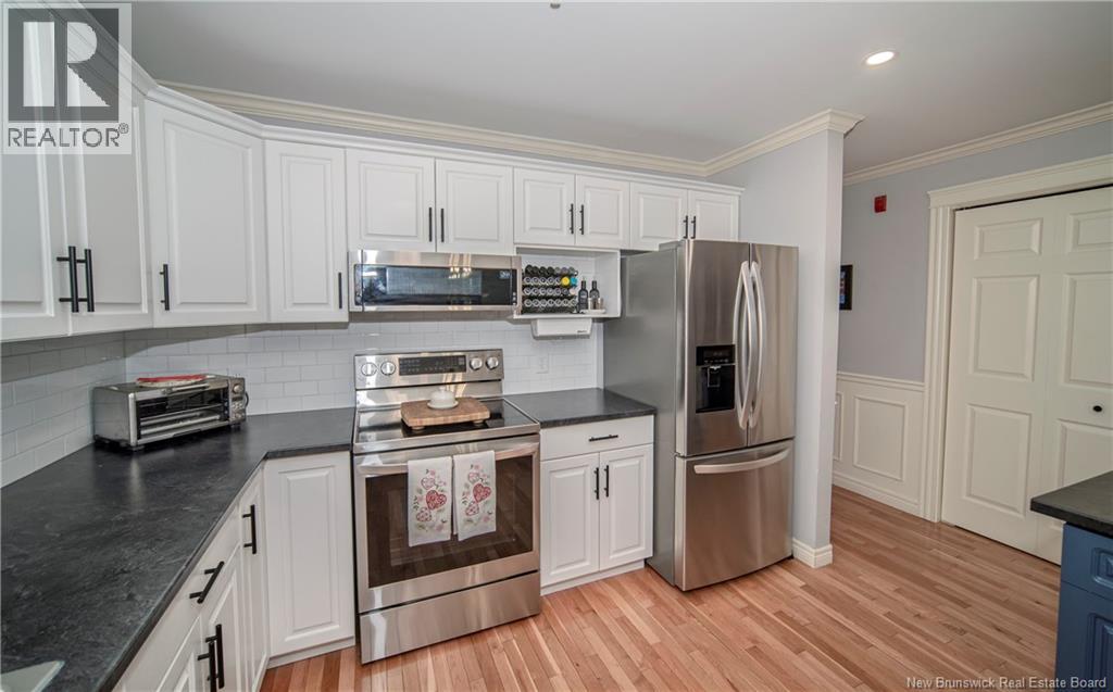 #11 35 Lian Street - 4