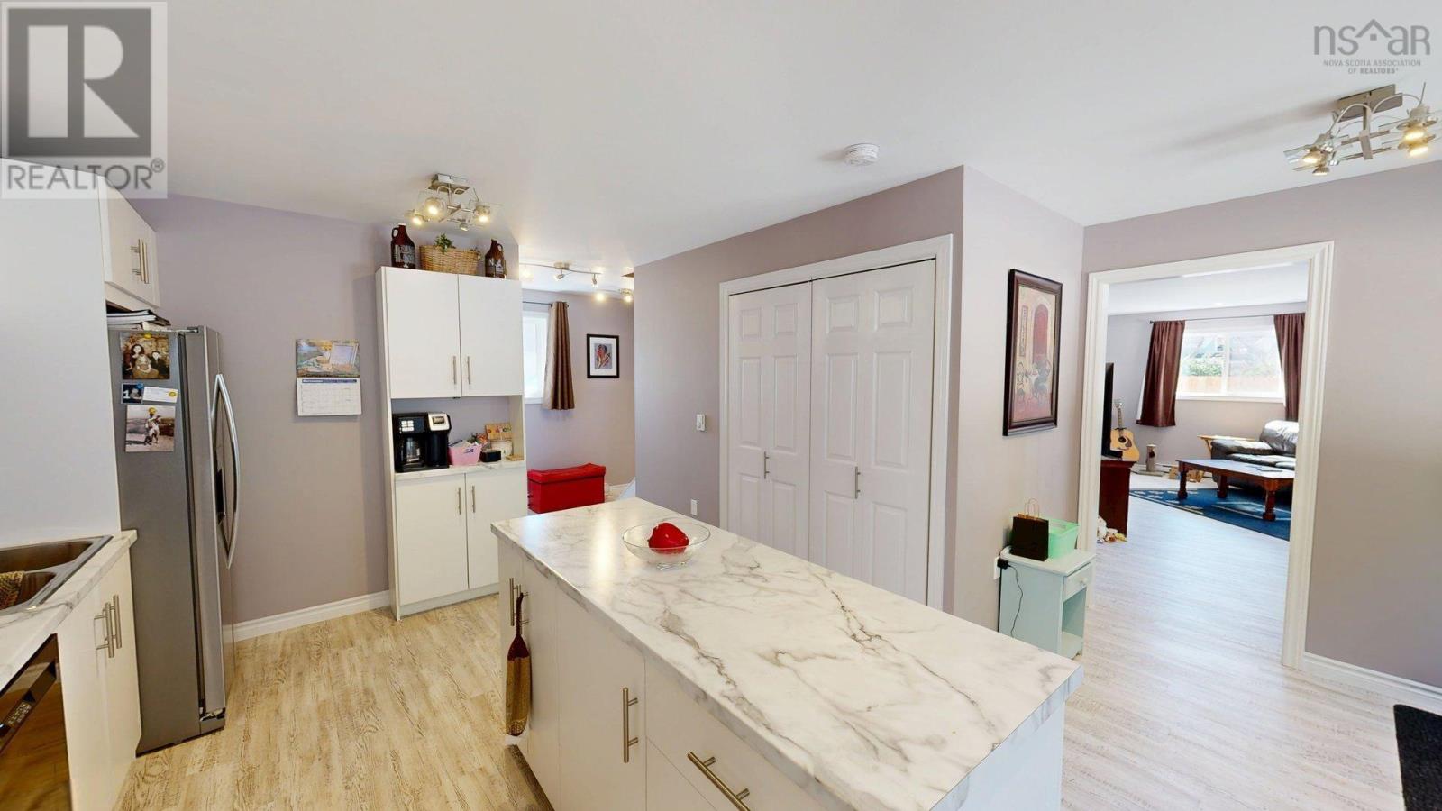 Property 25 of 49 of 1518/1520 Bridge Street