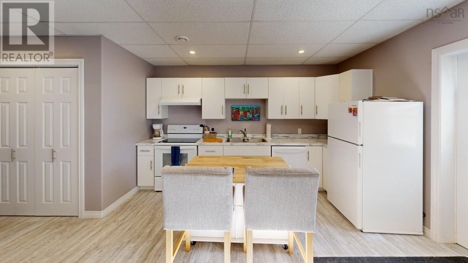 Property 41 of 49 of 1518/1520 Bridge Street