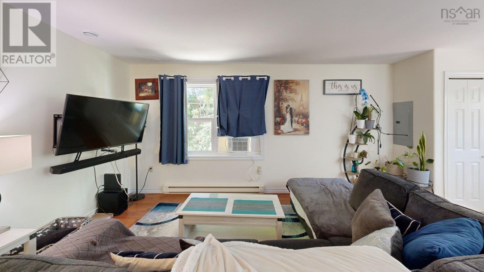 Property 42 of 49 of 1518/1520 Bridge Street