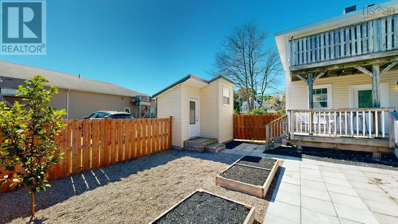 Property 44 of 49 of 1518/1520 Bridge Street