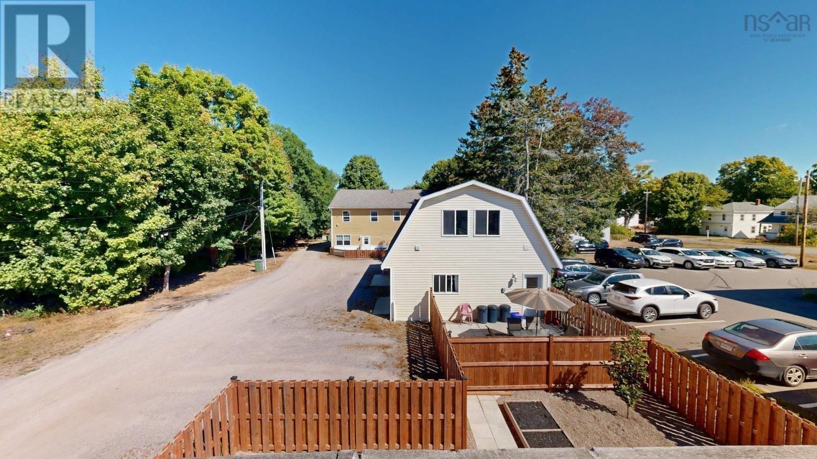 Property 47 of 49 of 1518/1520 Bridge Street